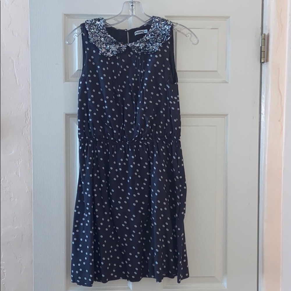 gray polka dotted dress•johnnie b